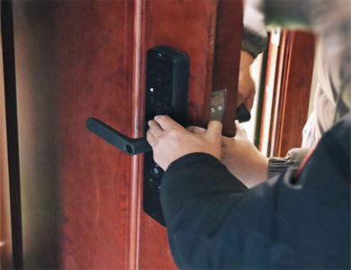 清河24小时上门开锁公司